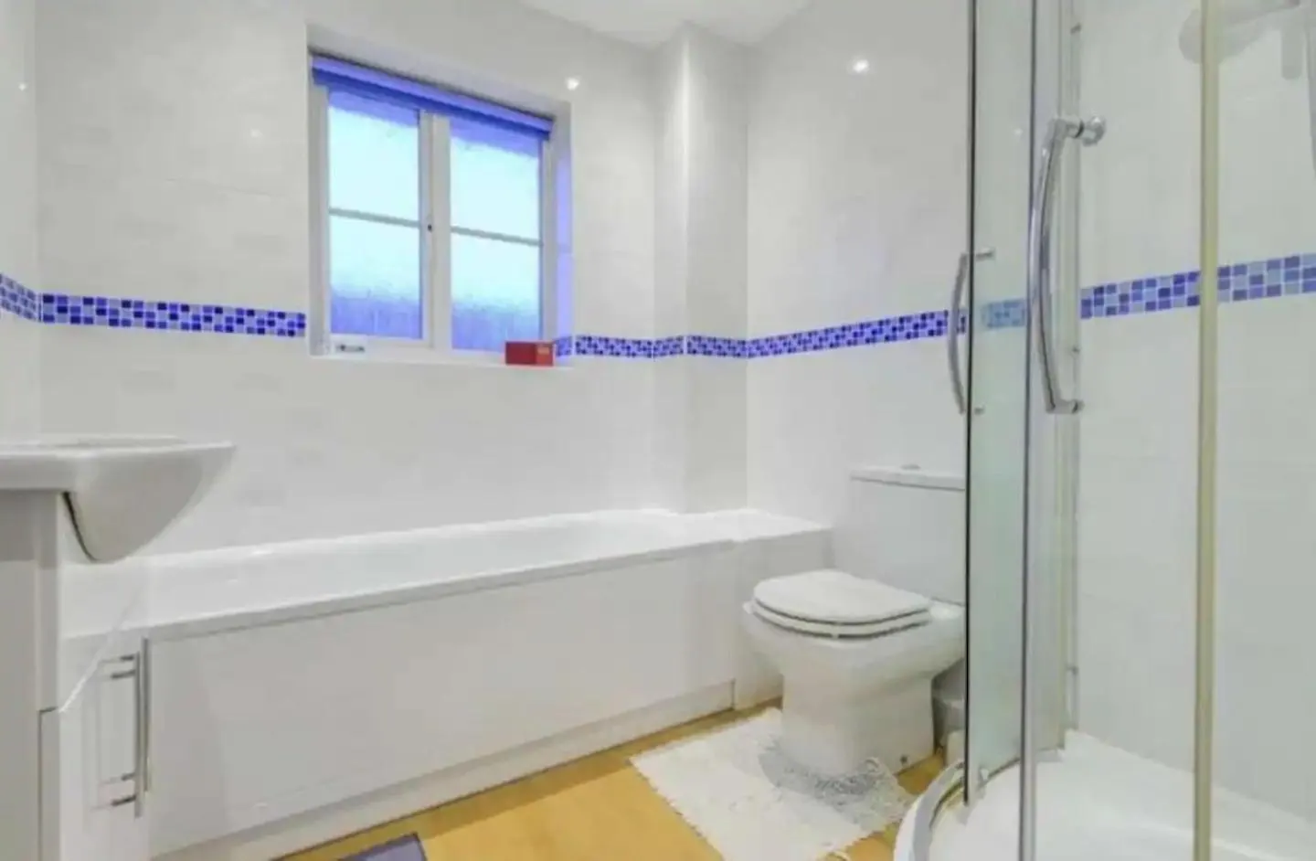 Takeoff House Villa Ashford  Holiday home